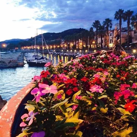 La Casa Di Silvio By Le Di Tati Riva Ligure
