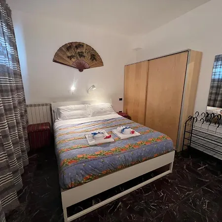 La Casa Di Silvio By Le Di Tati Riva Ligure